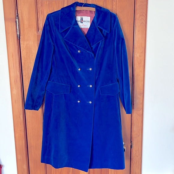 Vintage Rainmaster Velour Velvet Coat Electric Blue, Size Medium - Picture 3 of 9